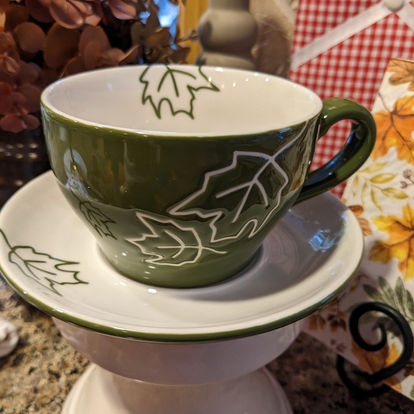 Starbucks 2007 Green 10oz Cup & Saucer Set Embossed Leaf Design Mug Fall Decor - Picture 8 of 9